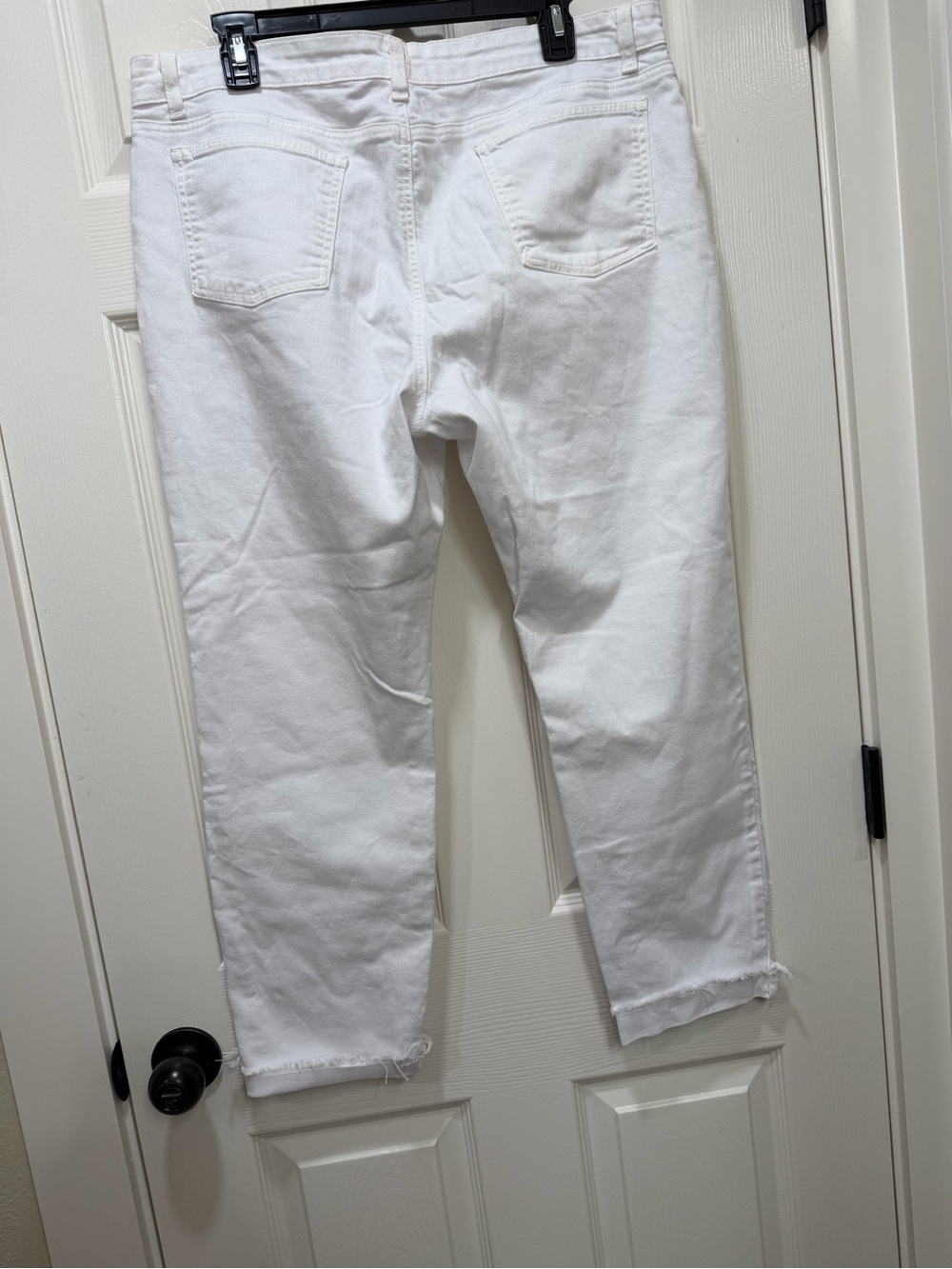 Eileen Fisher White Straight Leg Raw Hem Jeans Size 16 - Picture 2 of 7